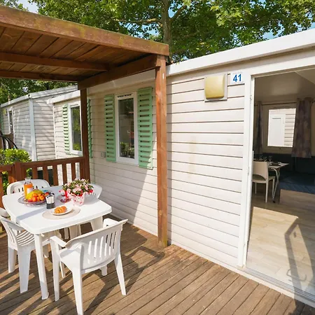 Happy Camp Mobile Homes In Valamar Lanterna Poreč