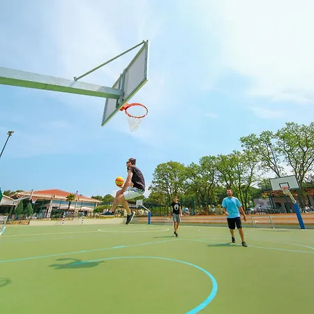 Happy Camp Mobile Homes In Valamar Lanterna * Poreč