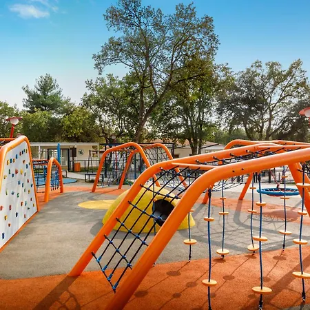 Happy Camp Mobile Homes In Valamar Lanterna