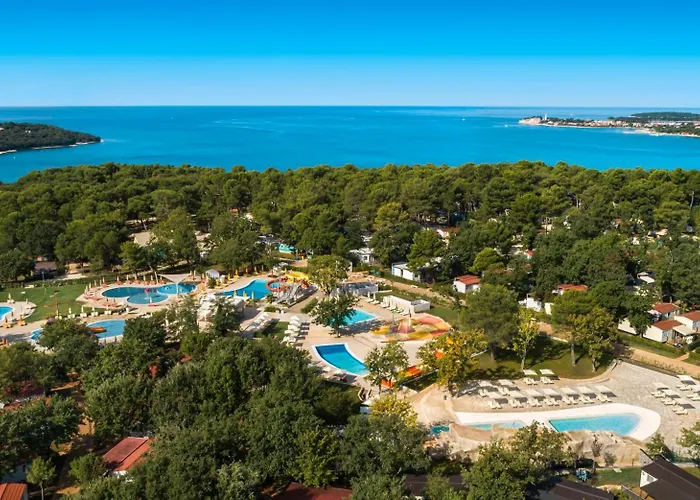 Happy Camp Mobile Homes In Valamar Lanterna Campeggio
