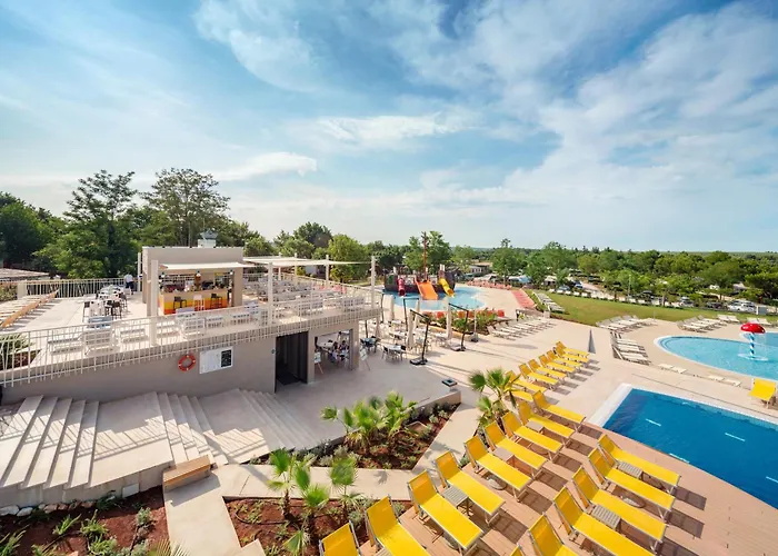 Happy Camp Mobile Homes In Valamar Lanterna Porec