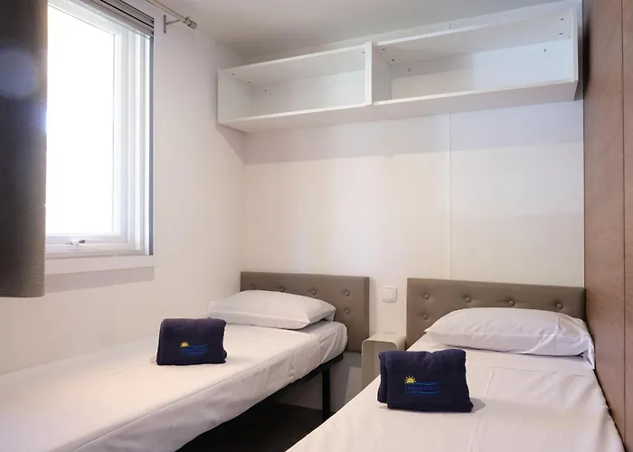 Camping Happy Camp Mobile Homes In Valamar Lanterna *