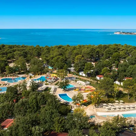 Happy Camp Mobile Homes In Valamar Lanterna Camping