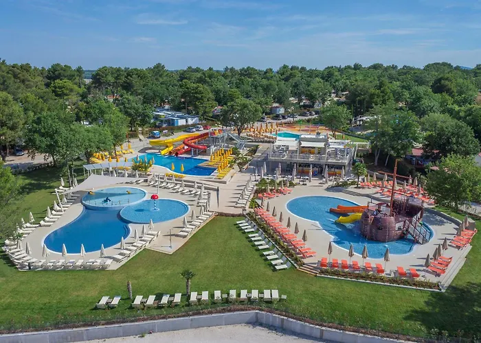 Happy Camp Mobile Homes In Valamar Lanterna * Poreč